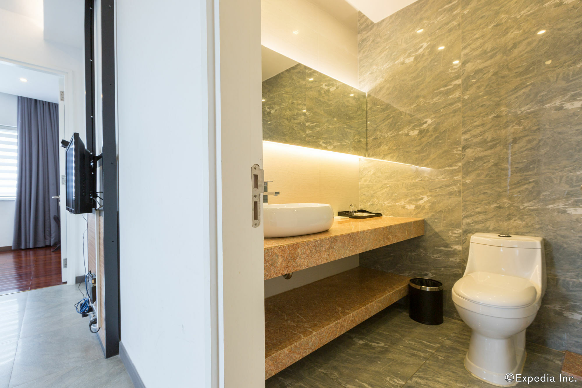 Charm Suite Residence Saigon 호치민 외부 사진